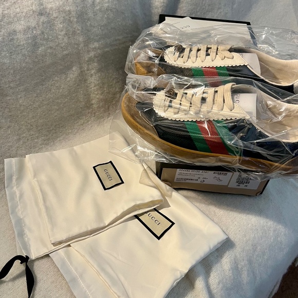 Gucci Ace M9 New in box, never worn!! - Picture 1 of 5